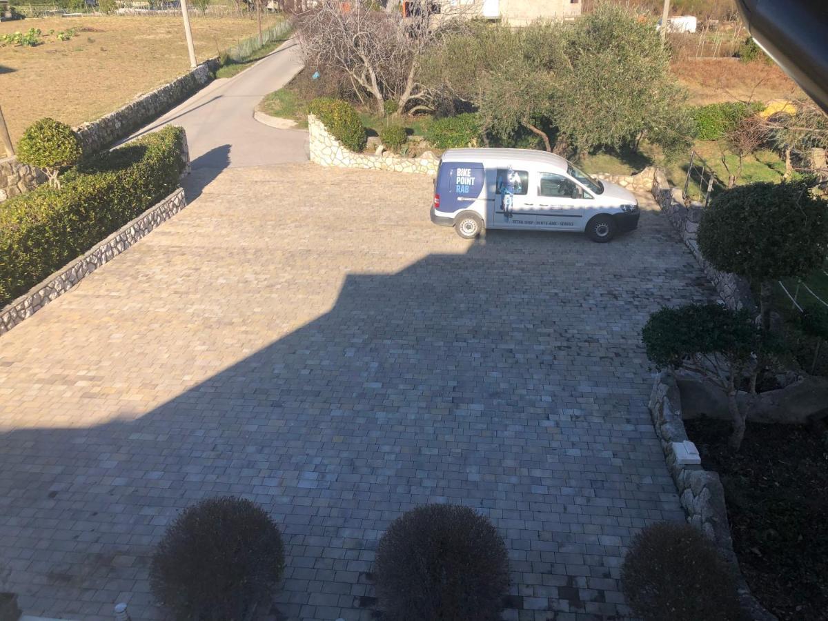 Apartments Mikelic Kampor Εξωτερικό φωτογραφία