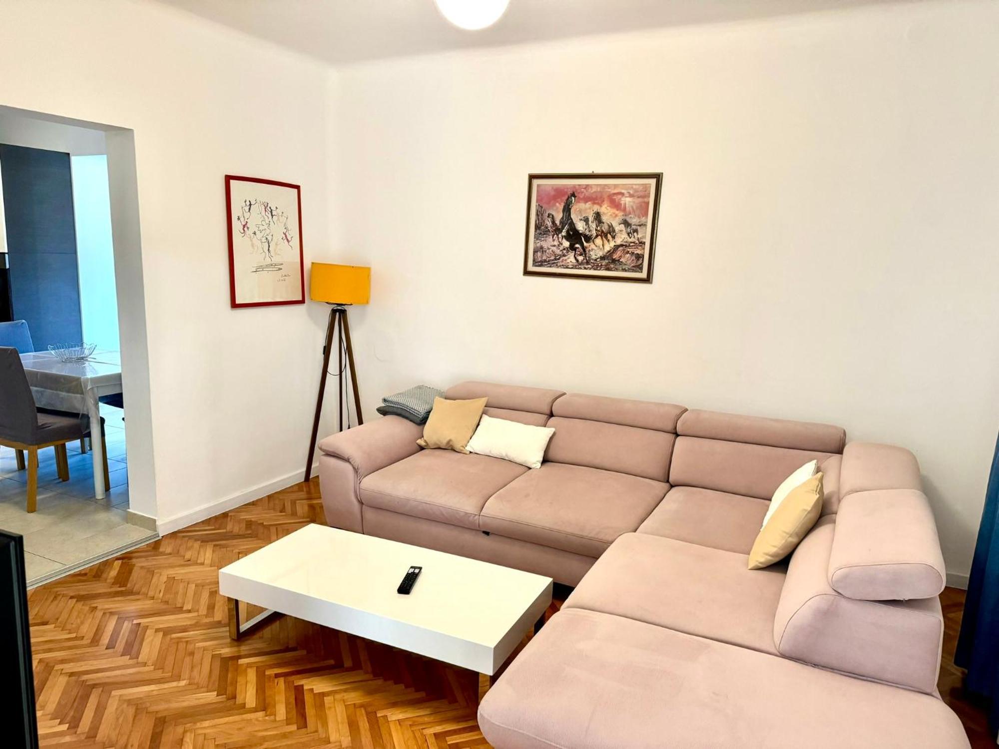 Apartments Mikelic Kampor Εξωτερικό φωτογραφία