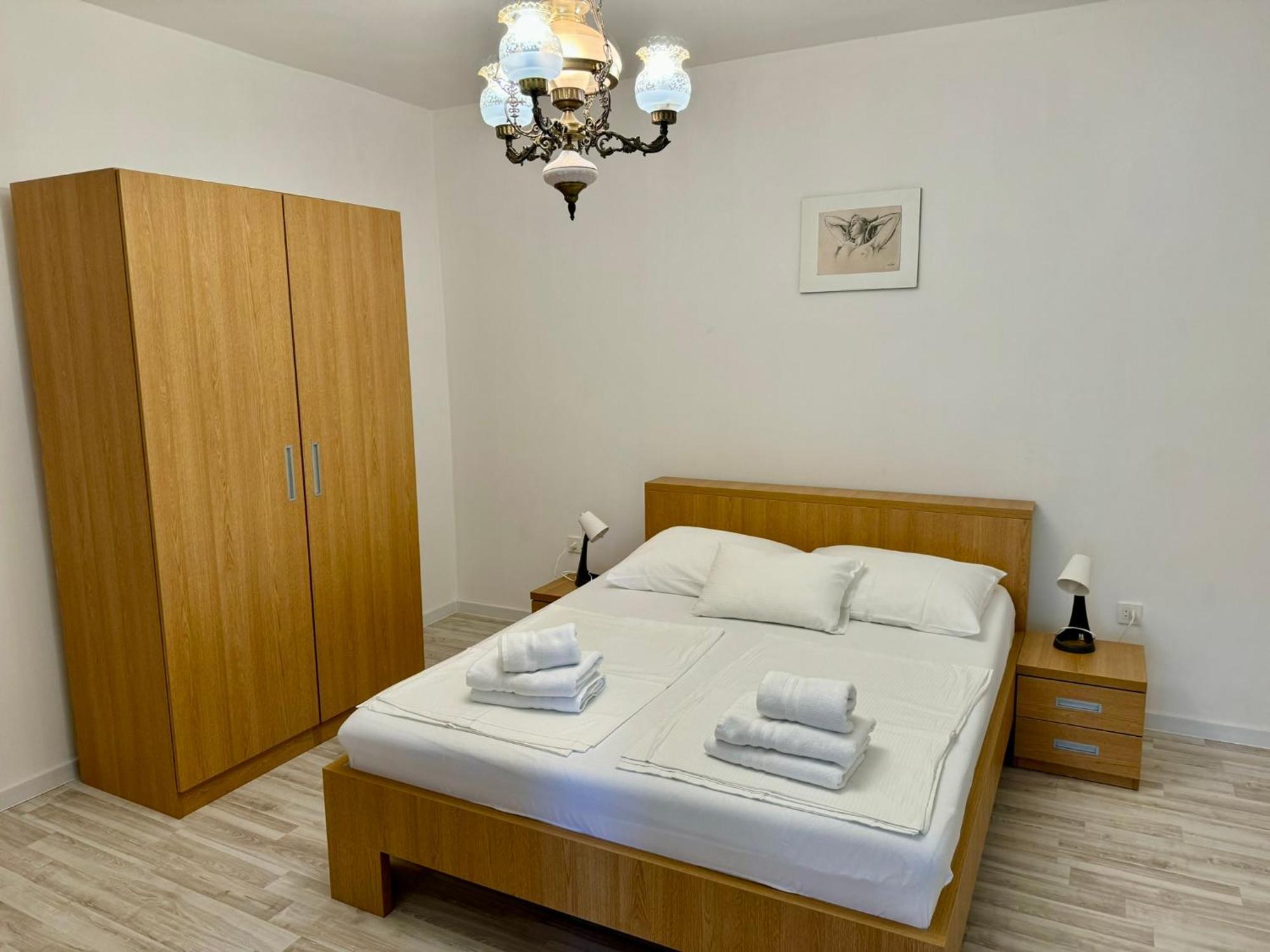 Apartments Mikelic Kampor Εξωτερικό φωτογραφία