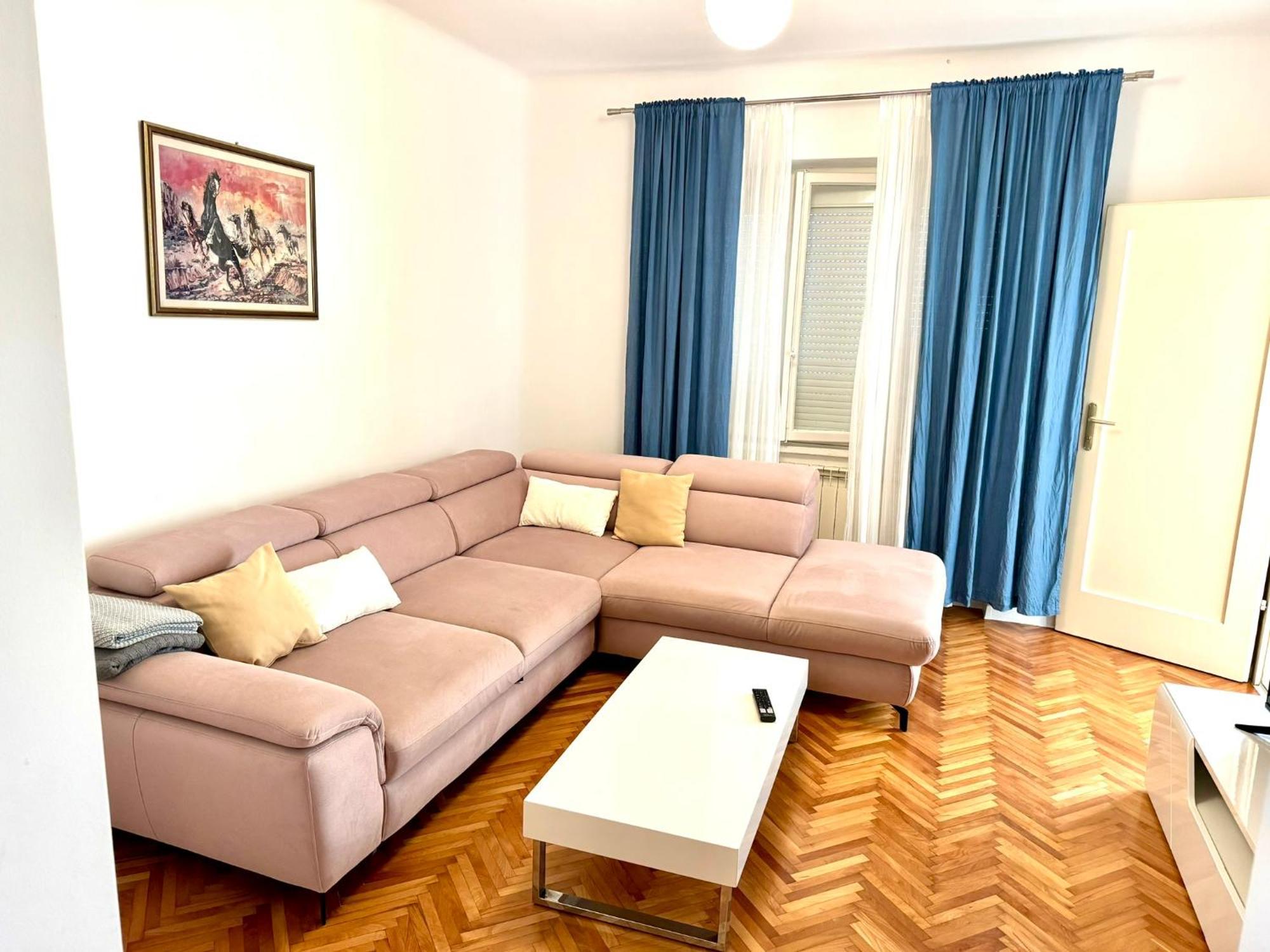Apartments Mikelic Kampor Εξωτερικό φωτογραφία