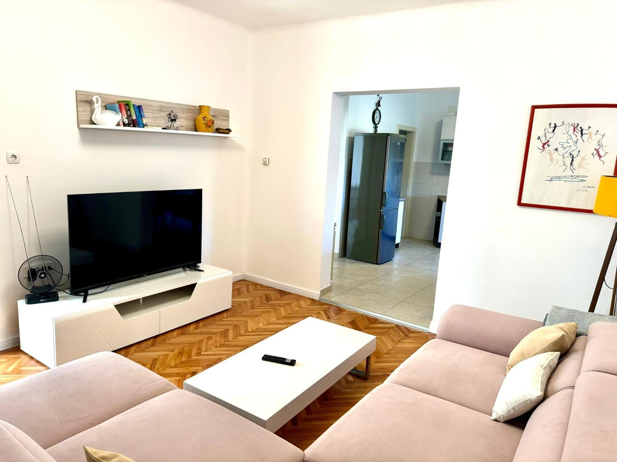 Apartments Mikelic Kampor Εξωτερικό φωτογραφία