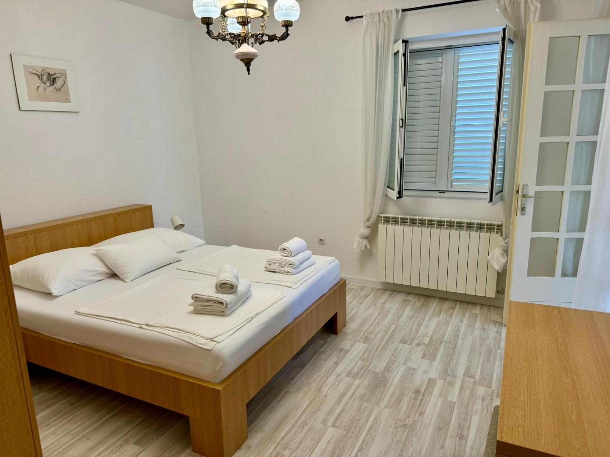 Apartments Mikelic Kampor Εξωτερικό φωτογραφία